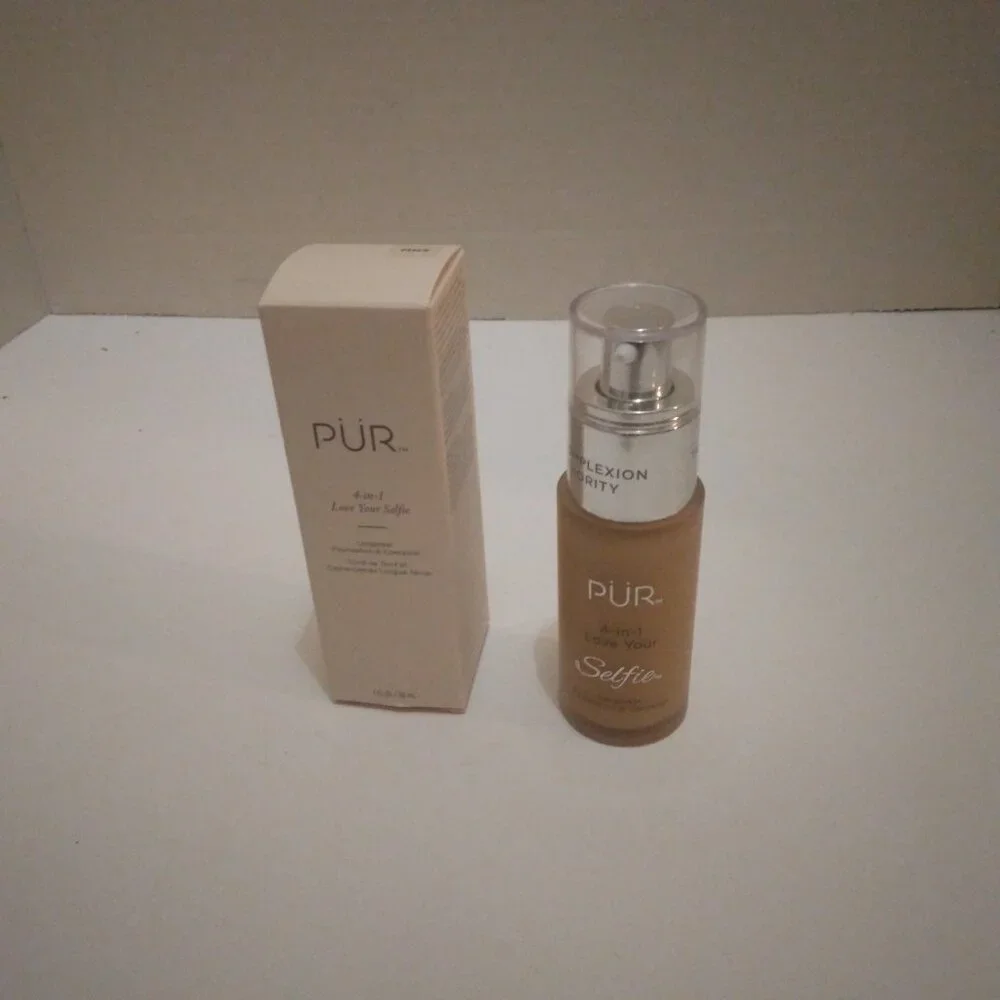 Pur 4 in 1 Love Your Selfie Longwear Foundation and Concealer MN3 Linen